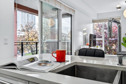 205-7928 Yukon Street, Vancouver, BC 