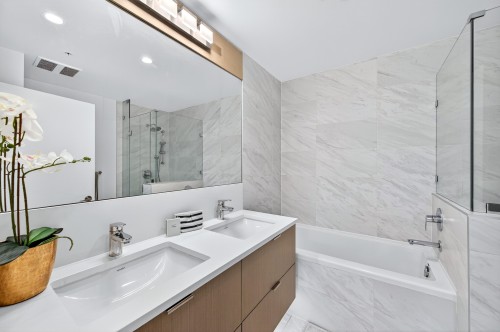 205-7928 Yukon Street, Vancouver, BC 