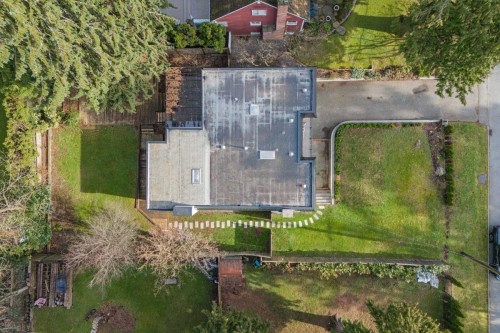 2518 Swinburne Avenue, North Vancouver, BC 