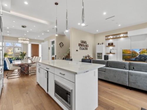 2699 7Th Avenue E, Vancouver, BC 