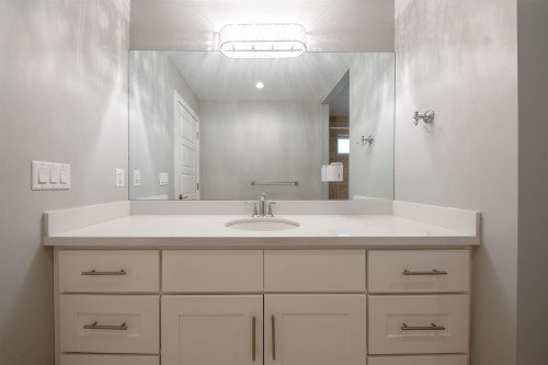 559 Bosworth Street, Coquitlam, BC 