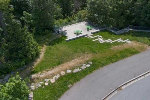 658 3Rd Street E, North Vancouver, BC 