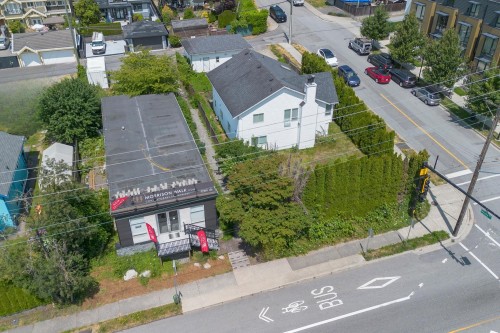 658 3Rd Street E, North Vancouver, BC 
