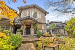 3135 Sunnyhurst Road  North Vancouver, BC V7K 2G4