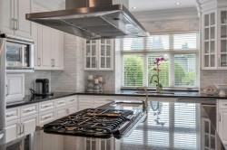 7205 Union Street  Burnaby, BC V5A 1J1