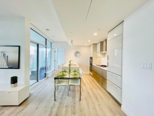 1506-6511 Sussex Avenue  Burnaby, BC V5H 0K5