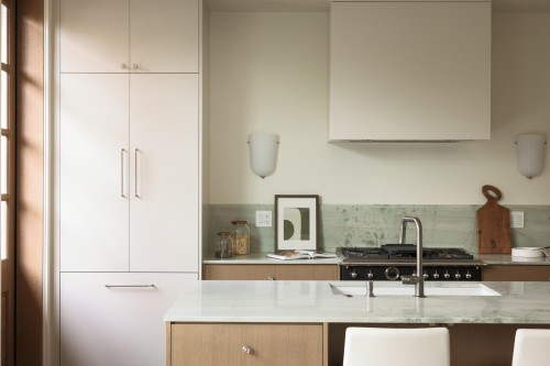 2-15 20Th Avenue W, Vancouver, BC 