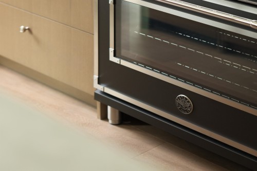 2-15 20Th Avenue W, Vancouver, BC 