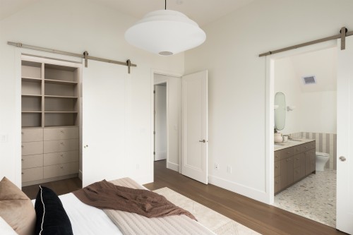 2-15 20Th Avenue W, Vancouver, BC 