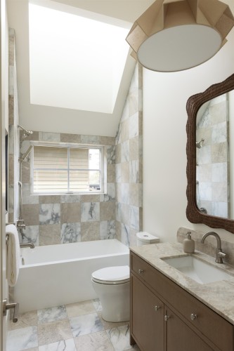 2-15 20Th Avenue W, Vancouver, BC 