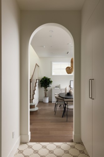 2-15 20Th Avenue W, Vancouver, BC 