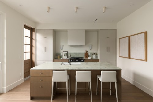 2-15 20Th Avenue W, Vancouver, BC 