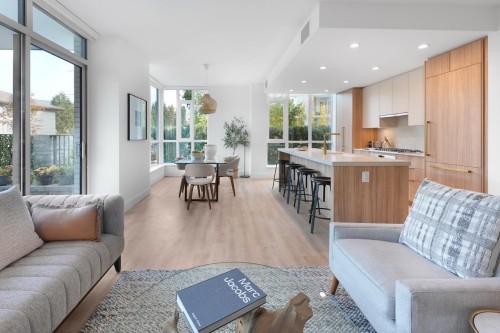 102-2375 Emery Court, North Vancouver, BC 