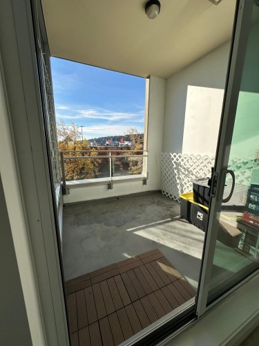 302-2955 Atlantic Avenue, Coquitlam, BC 