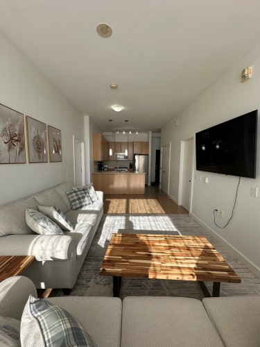 302-2955 Atlantic Avenue, Coquitlam, BC 