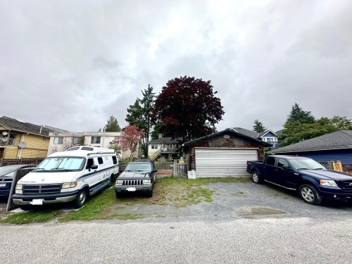 313 13Th Street E, North Vancouver, BC 