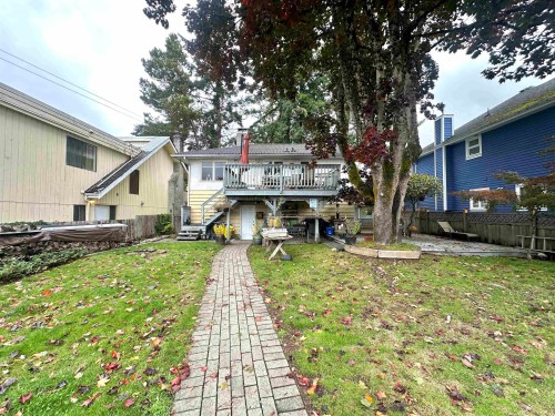 313 13Th Street E, North Vancouver, BC 