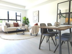 4422 Ash Street  Vancouver, BC V5Z 2H1