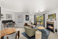 202-1537 Charles Street  Vancouver, BC V5L 2T2