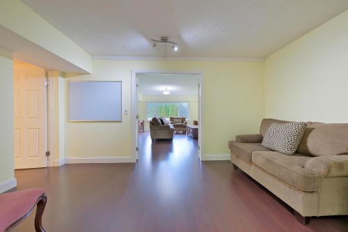 3915 Westridge Avenue, West Vancouver, BC 