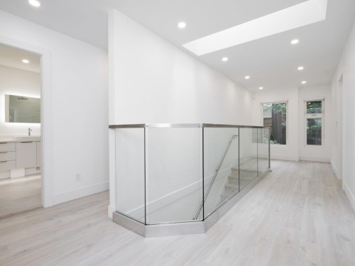 4283 Capilano Road, North Vancouver, BC 