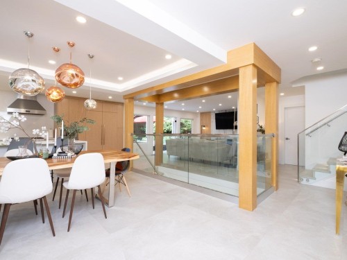 4283 Capilano Road, North Vancouver, BC 