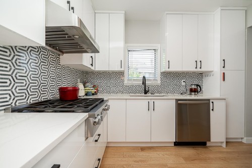 3099 6Th Avenue W, Vancouver, BC 