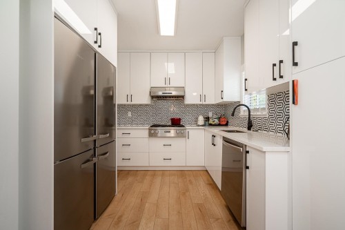 3099 6Th Avenue W, Vancouver, BC 