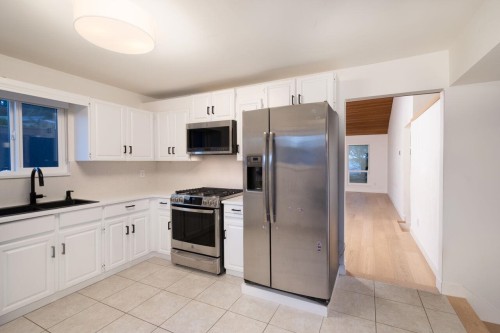 5 Campion Court, Port Moody, BC 