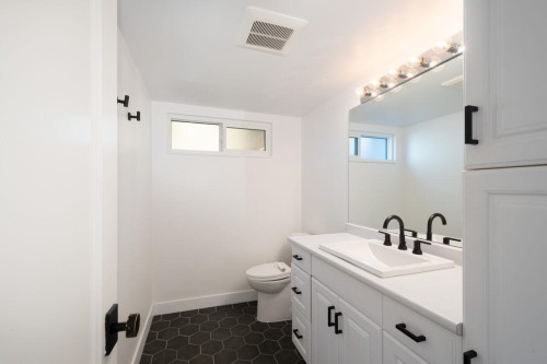 5 Campion Court, Port Moody, BC 