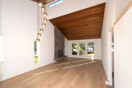 5 Campion Court, Port Moody, BC 