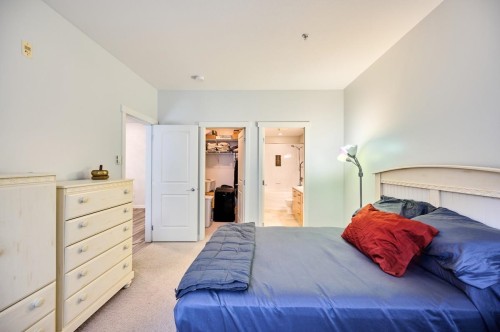 119-801 Klahanie Drive, Port Moody, BC 