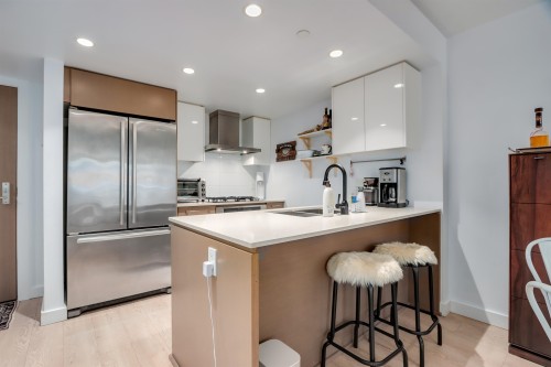 207-1618 Quebec Street  Vancouver, BC V6A 0C5