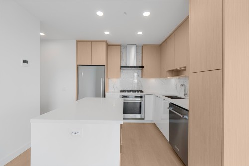 2706-699 Whiting Way, Coquitlam, BC 