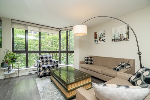 304-488 Helmcken Street, Vancouver, BC 