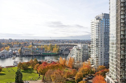 1705-1438 Richards Street, Vancouver, BC 