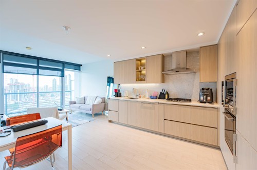 1603-4730 Lougheed Highway, Burnaby, BC 