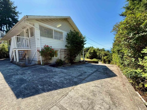 6472 Jasper Road, Sechelt, BC 