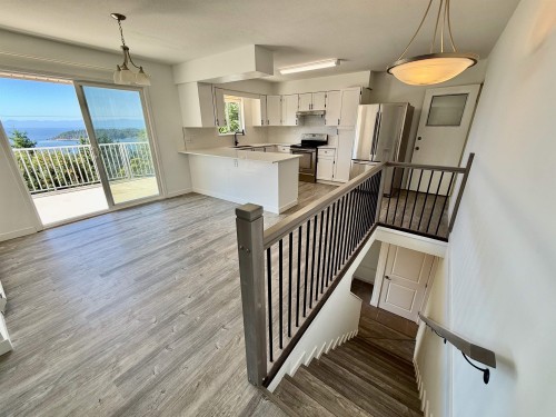 6472 Jasper Road, Sechelt, BC 