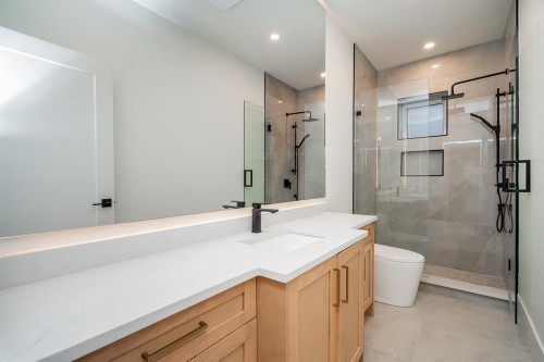 5091 Patrick Street, Burnaby, BC 