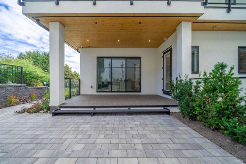 5091 Patrick Street, Burnaby, BC 