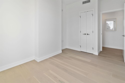 206-5212 Cambie Street, Vancouver, BC 