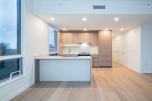 503-5212 Cambie Street, Vancouver, BC 