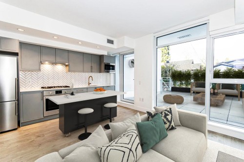 208-2435 Kingsway Street  Vancouver, BC V5R 5G8