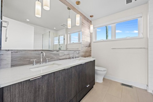 5522 Oak Street, Vancouver, BC 