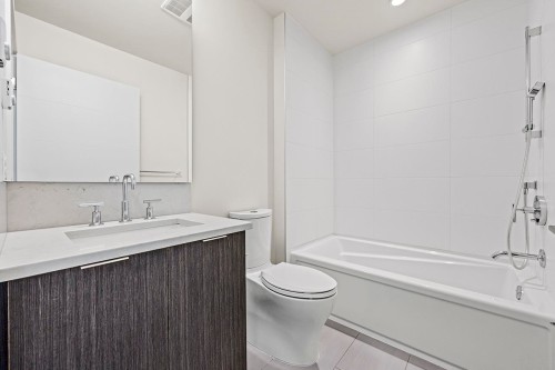 5522 Oak Street, Vancouver, BC 