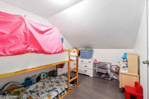 5735 Earles Street, Vancouver, BC 