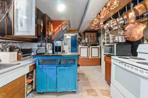 5735 Earles Street, Vancouver, BC 