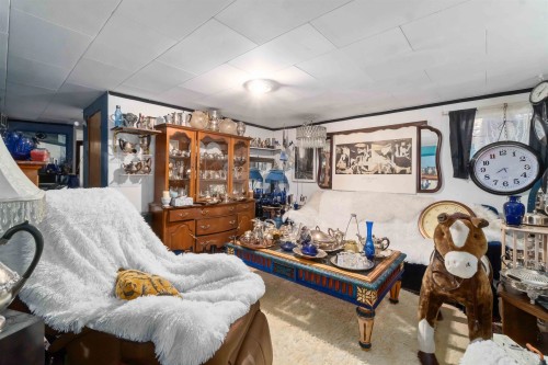 5735 Earles Street, Vancouver, BC 