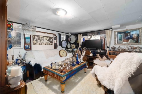 5735 Earles Street, Vancouver, BC 